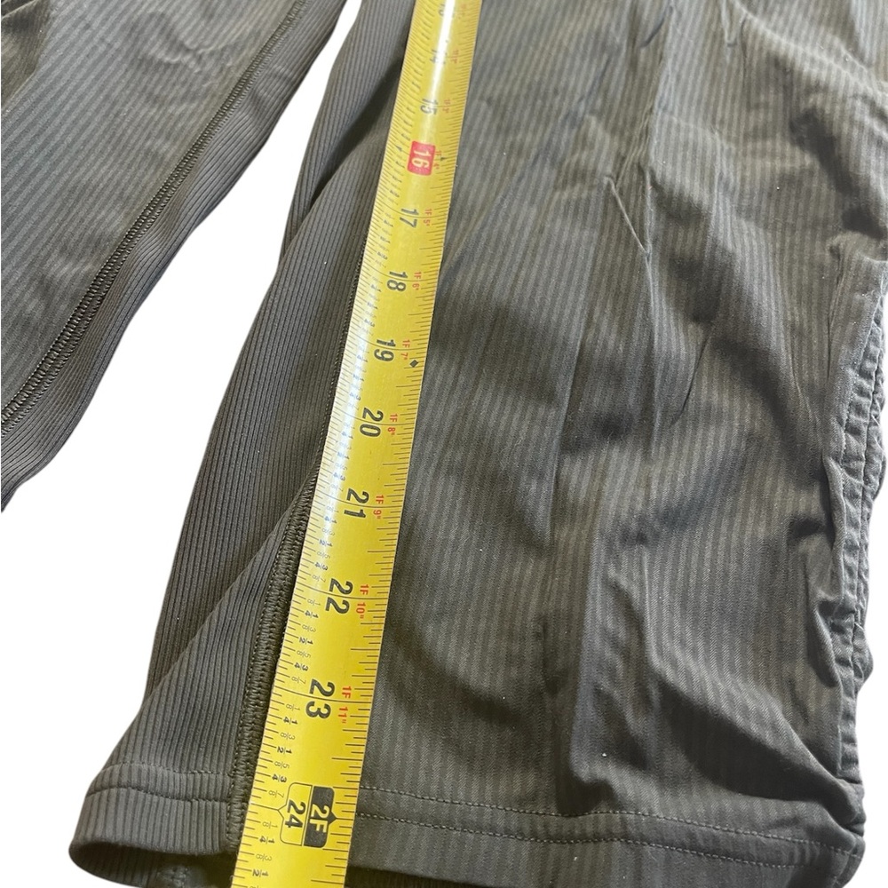 Lululemon Mid-rise Cropped Women's Olive Drawstring Pants - Picture 6 of 15